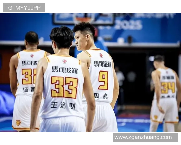 深圳篮球队在世界锦标赛积分榜上以74分稳居第一名展现强劲实力